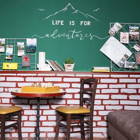 Eagle'S Nest Hostel Постойна Екстер'єр фото