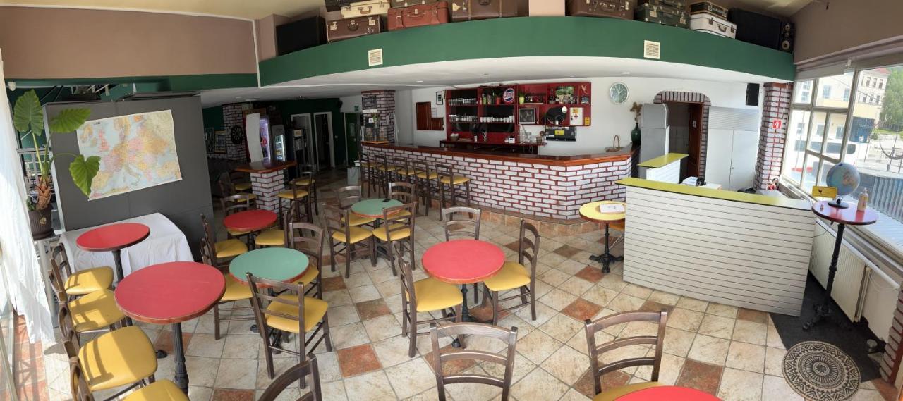 Eagle'S Nest Hostel Постойна Екстер'єр фото