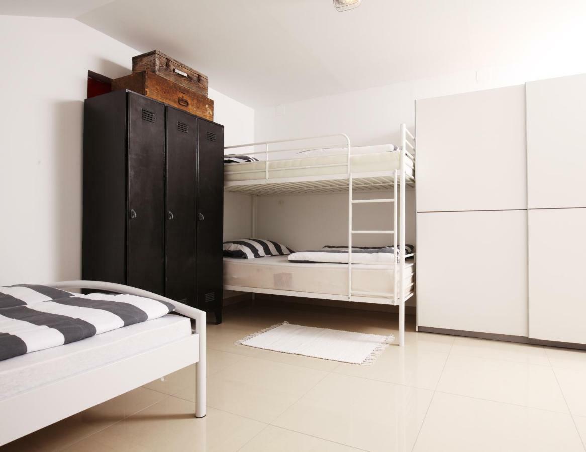 Eagle'S Nest Hostel Постойна Екстер'єр фото