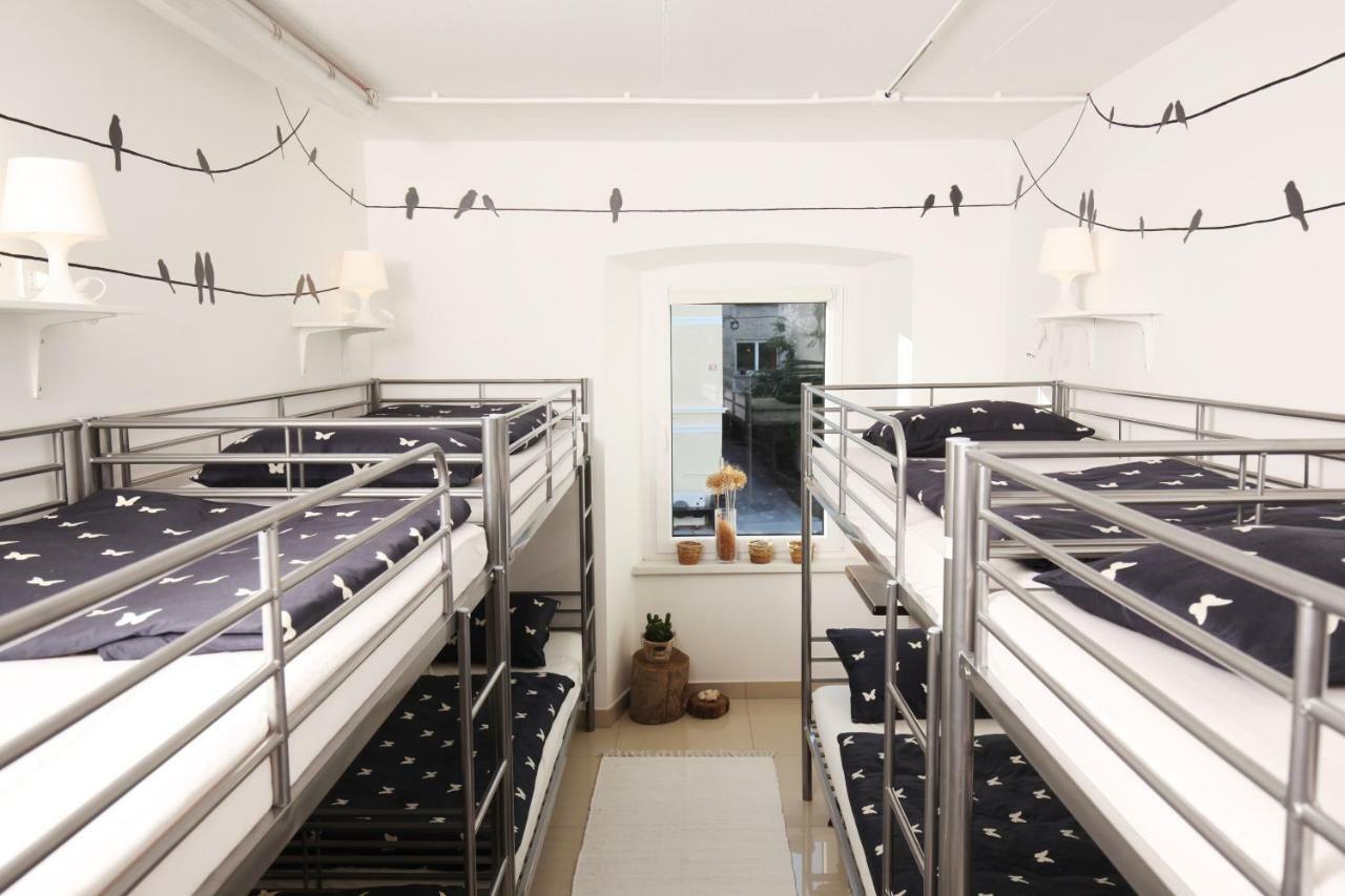 Eagle'S Nest Hostel Постойна Екстер'єр фото