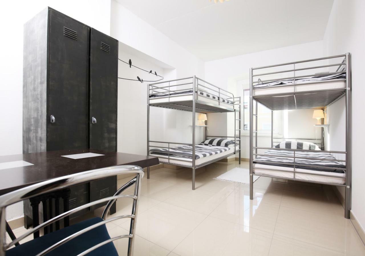Eagle'S Nest Hostel Постойна Екстер'єр фото